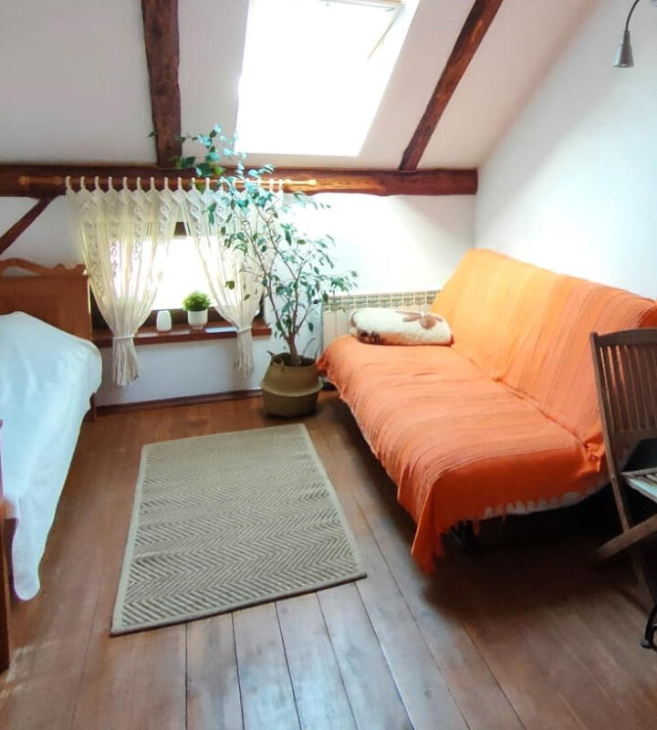 Pokój powietrza z naszym mazurskim siedlisku Na zdjęciu widoczne wnętrze pokoju